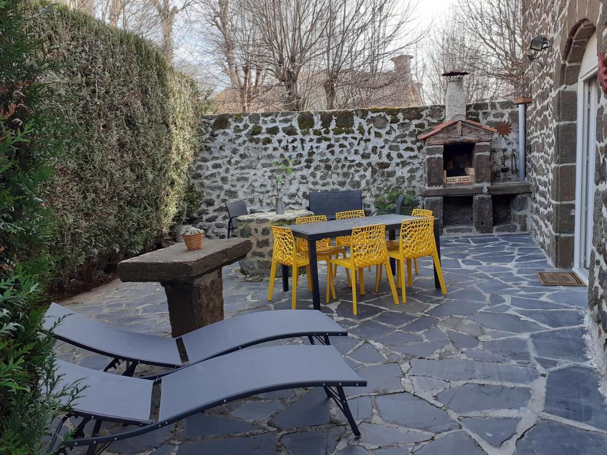 Maison Du Soleil Chez Isa Polignac  Dış mekan fotoğraf
