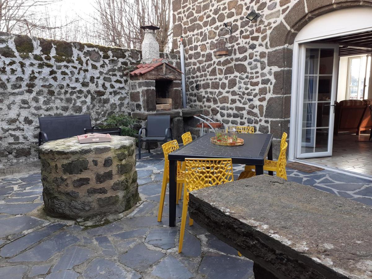 Maison Du Soleil Chez Isa Polignac  Dış mekan fotoğraf
