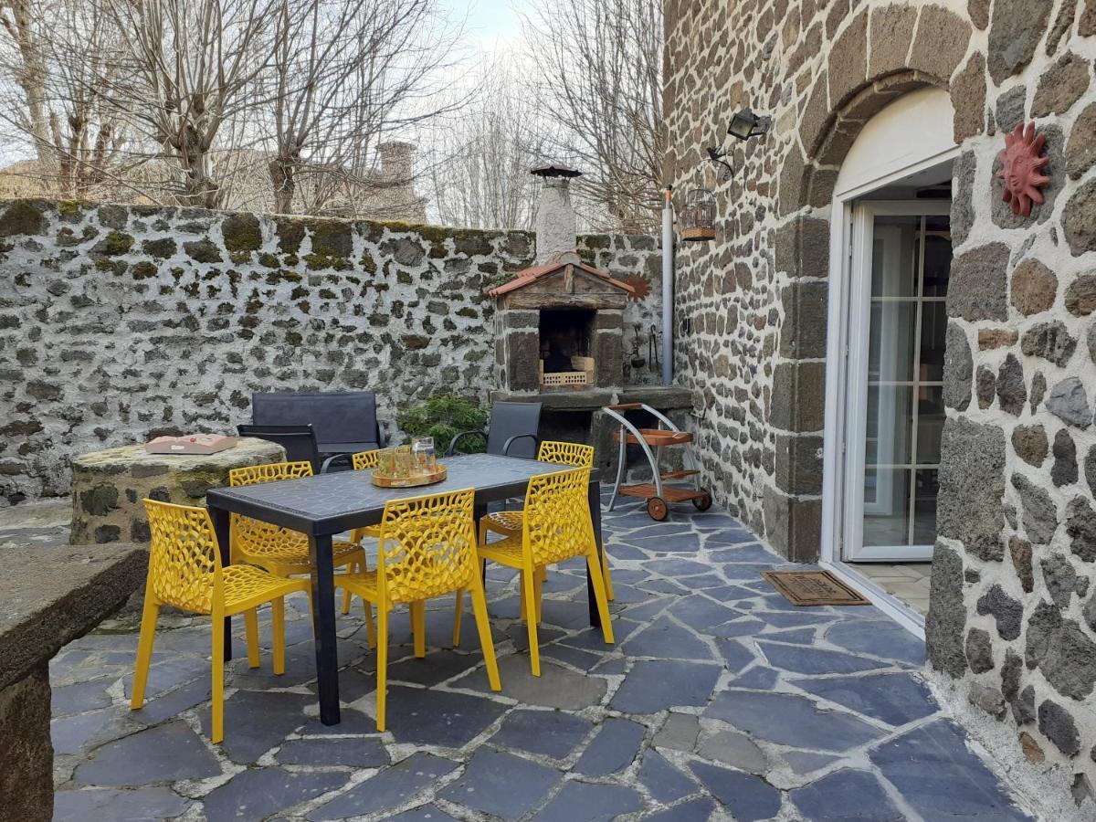 Maison Du Soleil Chez Isa Polignac  Dış mekan fotoğraf