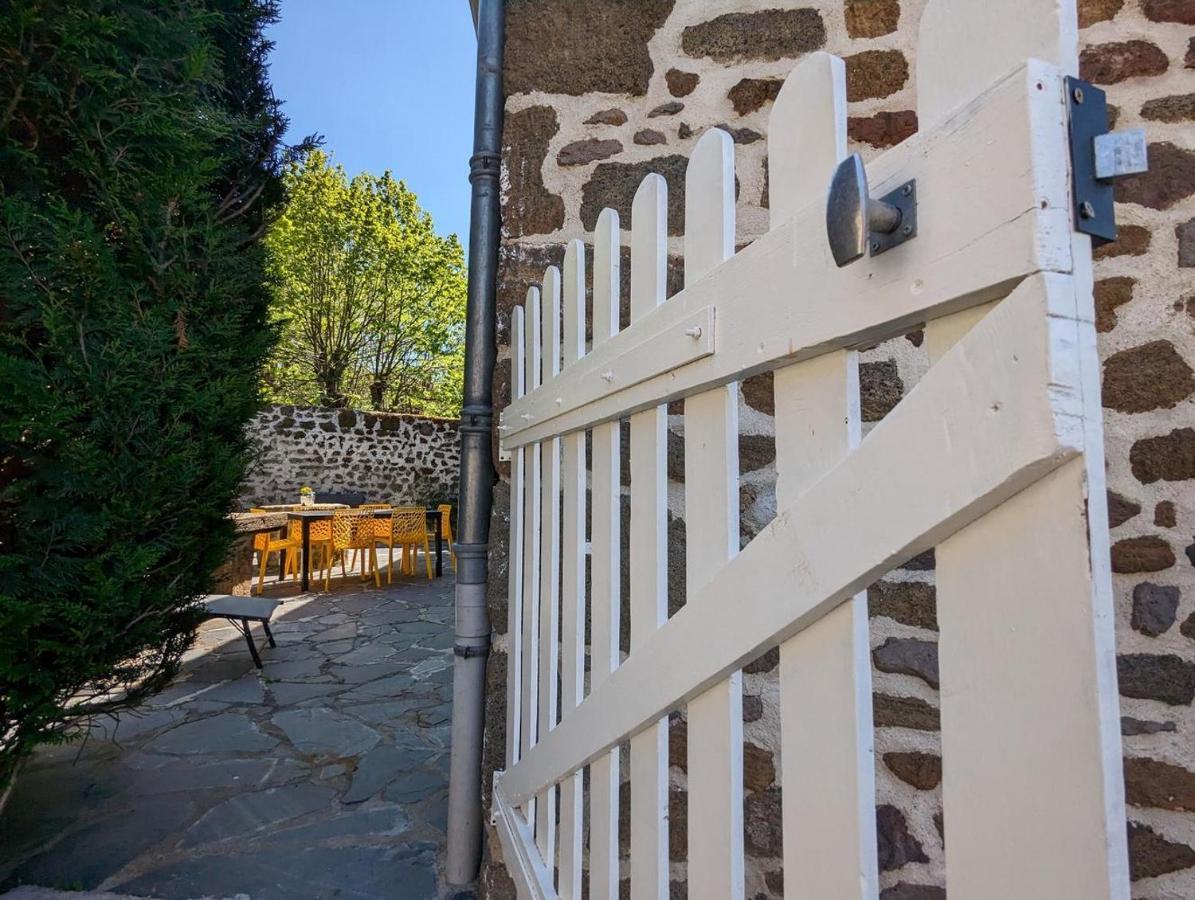 Maison Du Soleil Chez Isa Polignac  Dış mekan fotoğraf